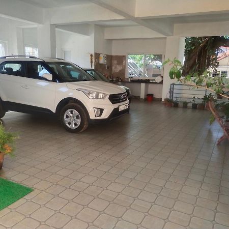 ماديكيري Two Bedroom House المظهر الخارجي الصورة
