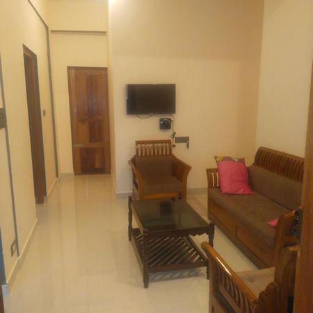 ماديكيري Two Bedroom House المظهر الخارجي الصورة